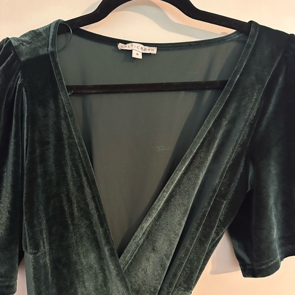 Baltic Born Meghan Velvet Wrap Maxi Dress Size Size Small Jade - Picture 6 of 9